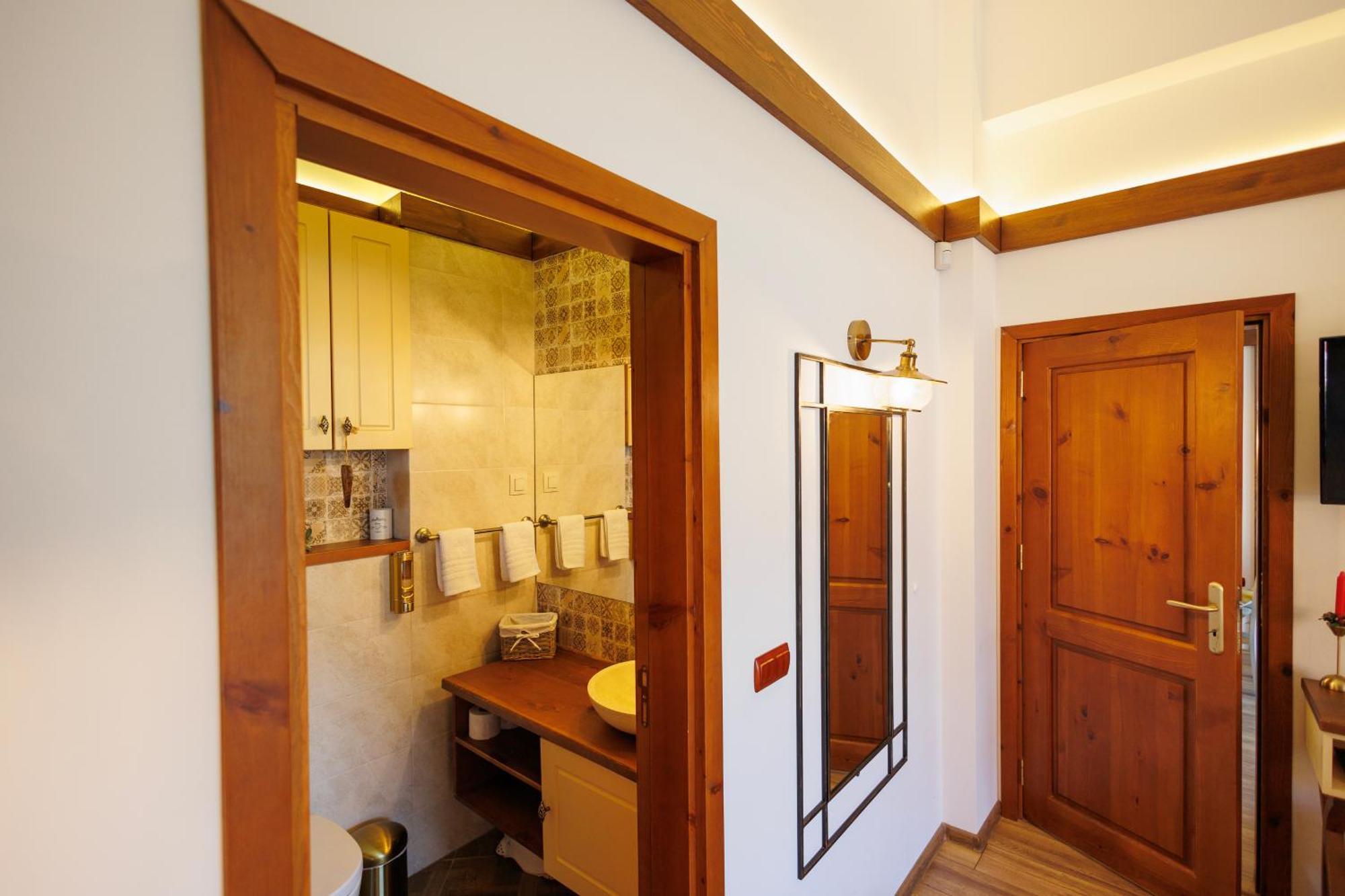 Mountain Villa Jordan- With Jacuzzi ราซล็อก ภายนอก รูปภาพ